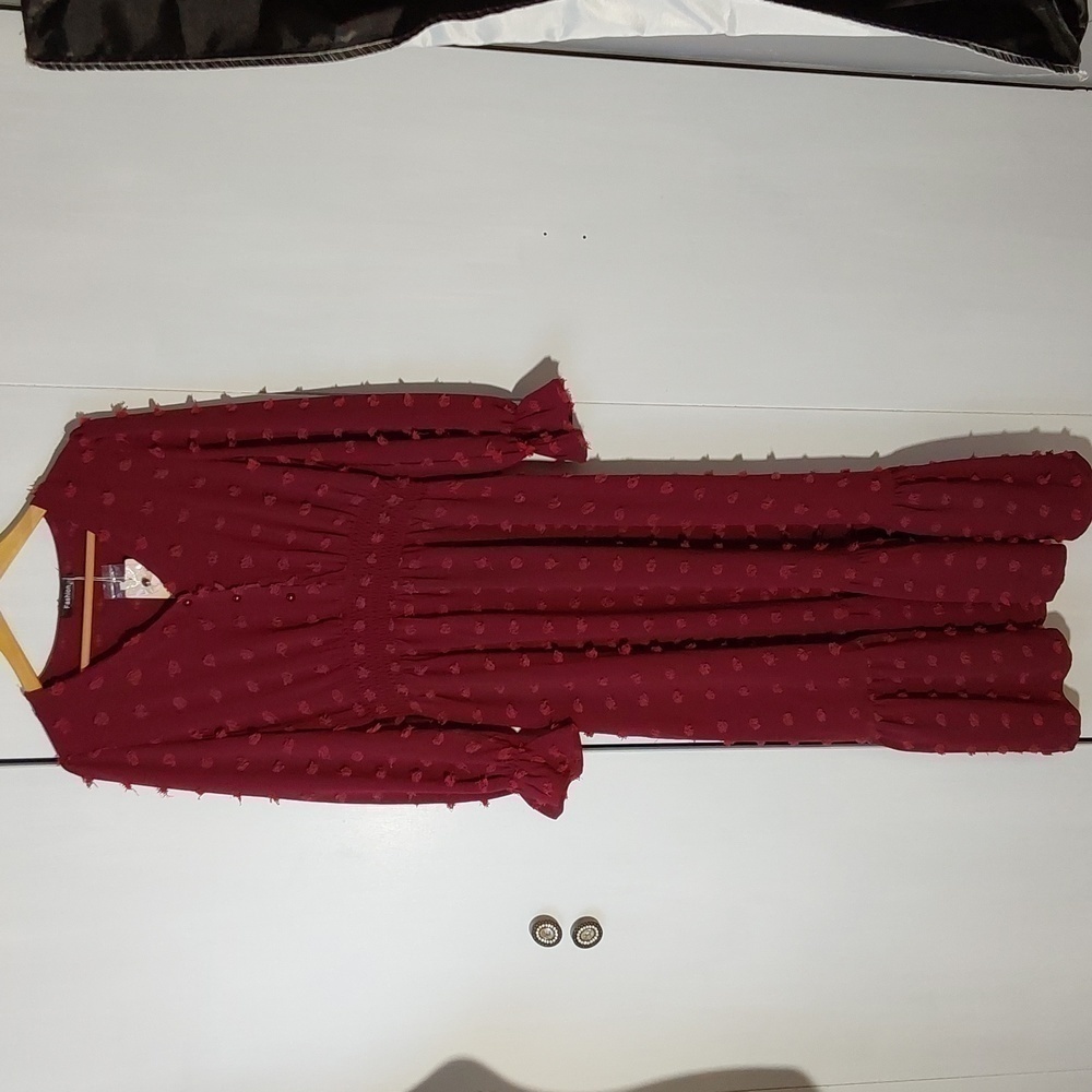 Boutique- Burgundy Longsleeve Tiered Maxi Dress Swiss Dots Sexy Flowy Sz.Large